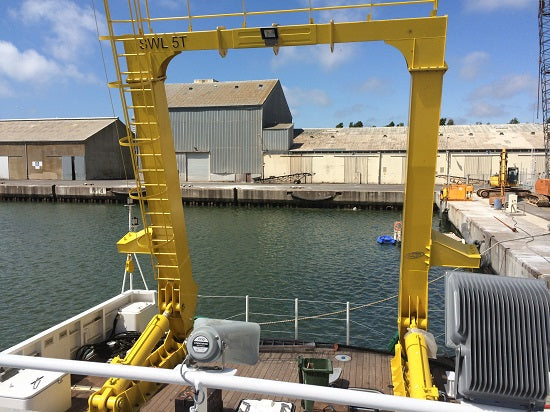 Deck equipments for research vessels